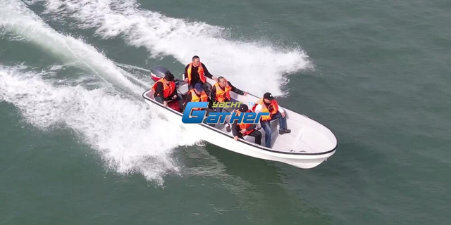 Pêche sportive en bateau Panga en fibre de verre à coque unique de 19 pieds